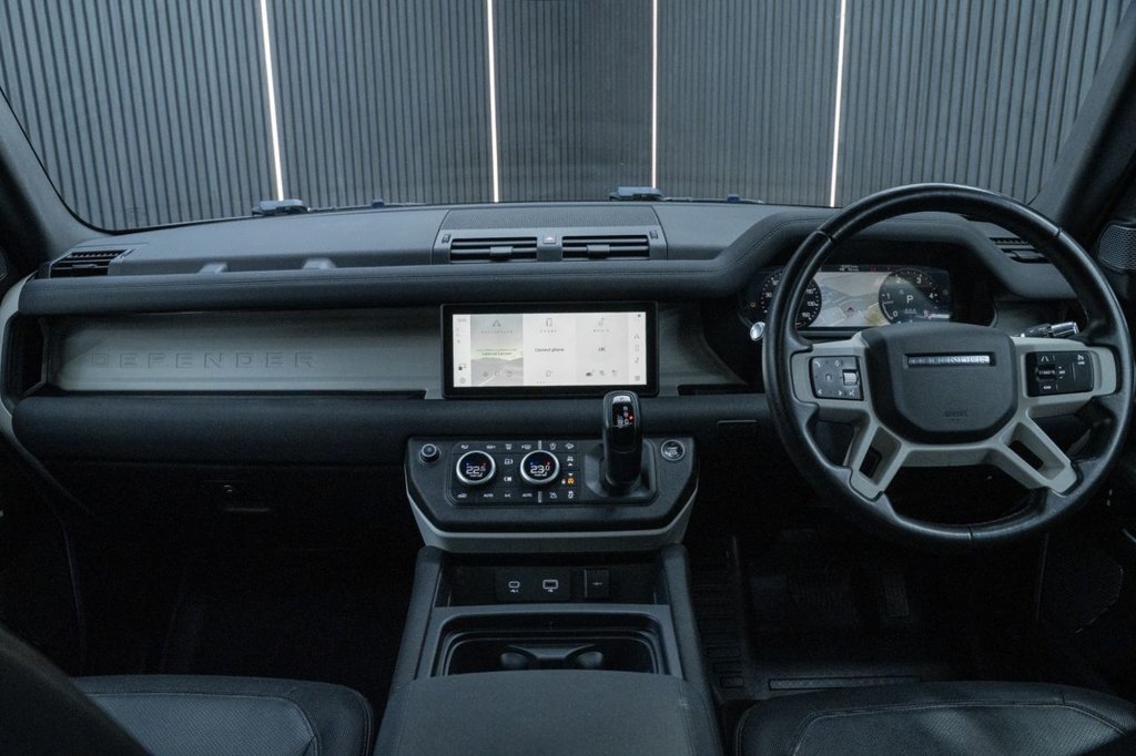 Used Land Rover Defender 2021 for sale - 77547109: Photo 15