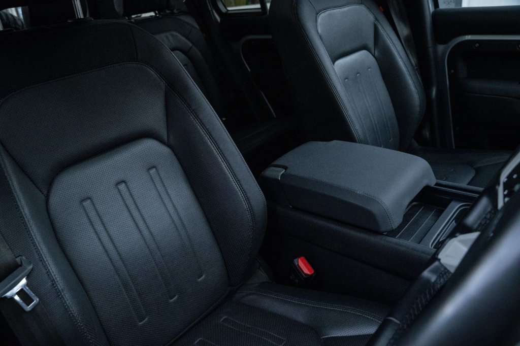 Used Land Rover Defender 2021 for sale - 77547109: Photo 17