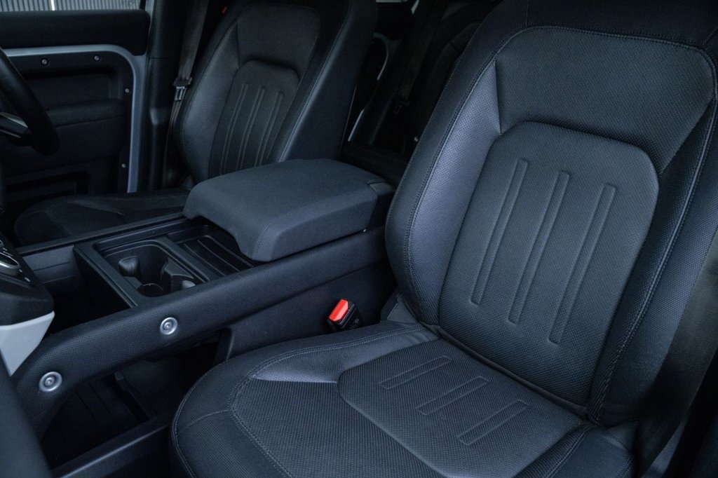 Used Land Rover Defender 2021 for sale - 77547109: Photo 33