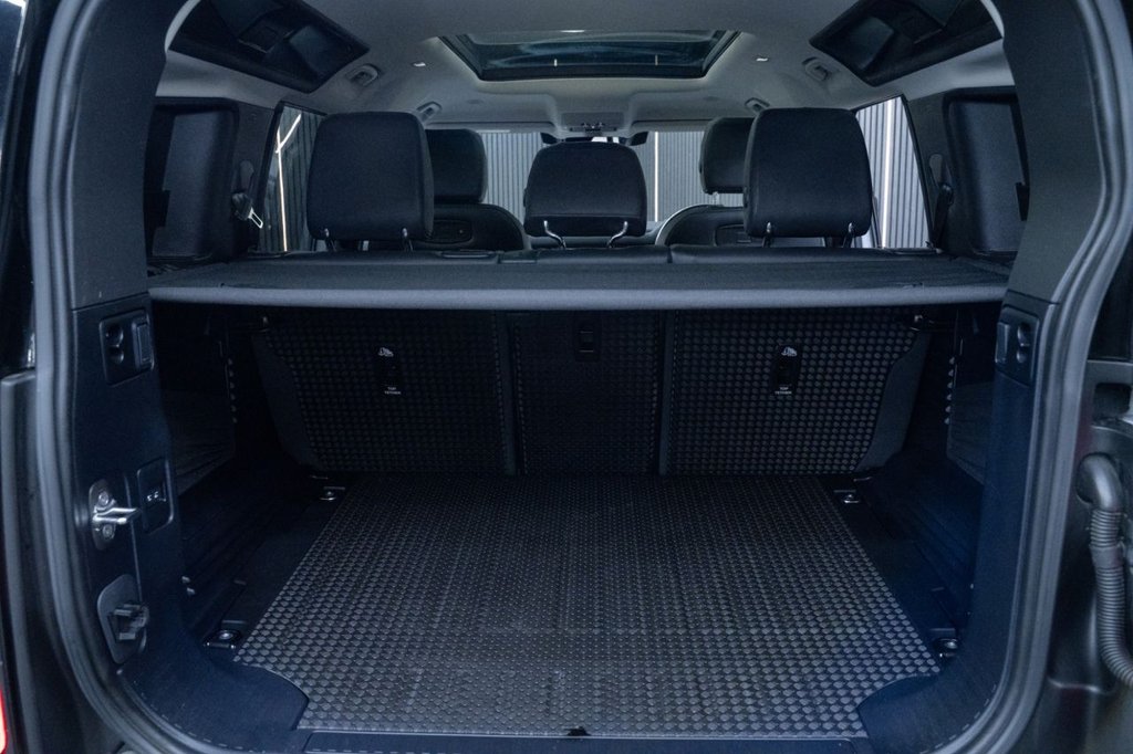 Used Land Rover Defender 2021 for sale - 77547109: Photo 36