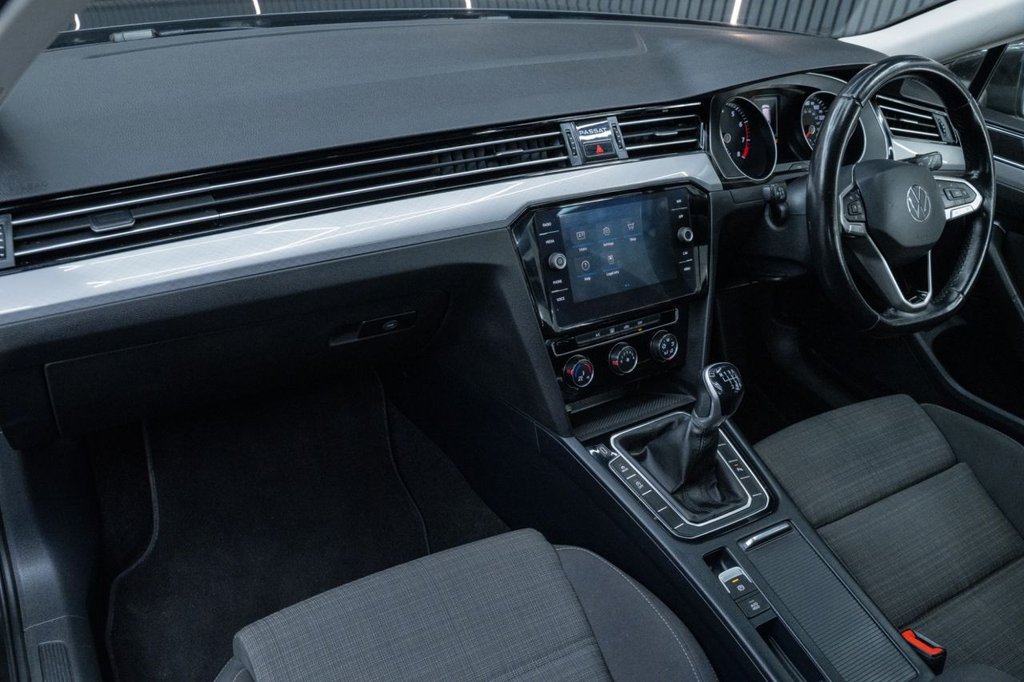 Used Volkswagen Passat 2021 for sale - 76367460: Photo 31
