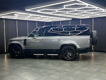 Used Land Rover Defender 130 2022 for sale - 75474090: Photo