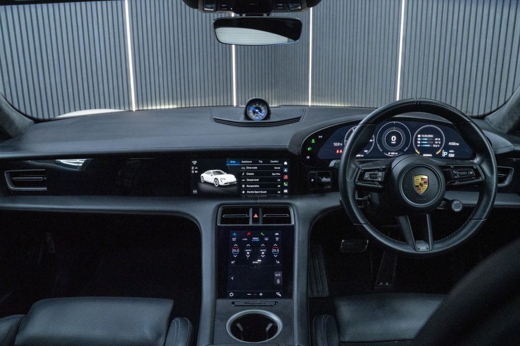 Used Porsche Taycan 2022 for sale - 77621599: Photo 14