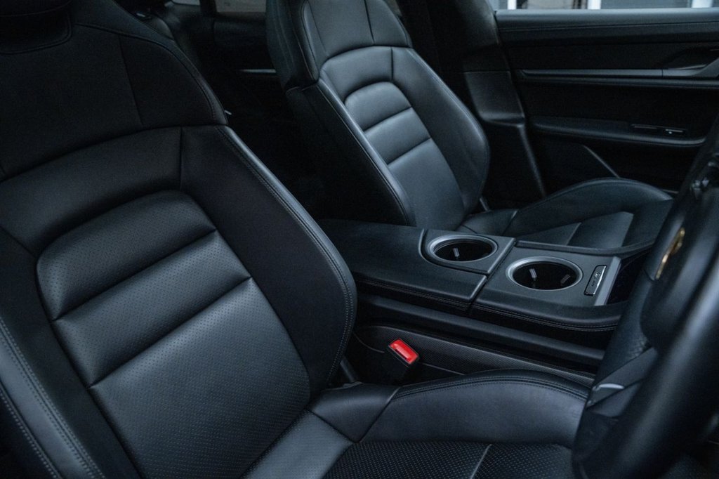 Used Porsche Taycan 2022 for sale - 77621599: Photo 16