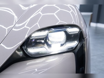 Used Porsche Taycan 2022 for sale - 77621599: Photo