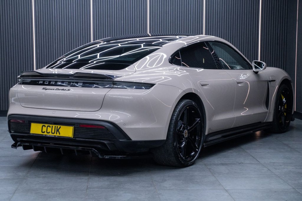 Used Porsche Taycan 2022 for sale - 77621599: Photo 9