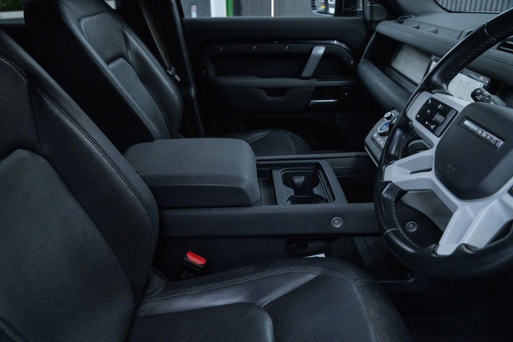 Used Land Rover Defender 2022 for sale - 77369947: Photo 15