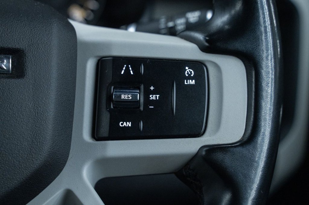 Used Land Rover Defender 2022 for sale - 77369947: Photo 22