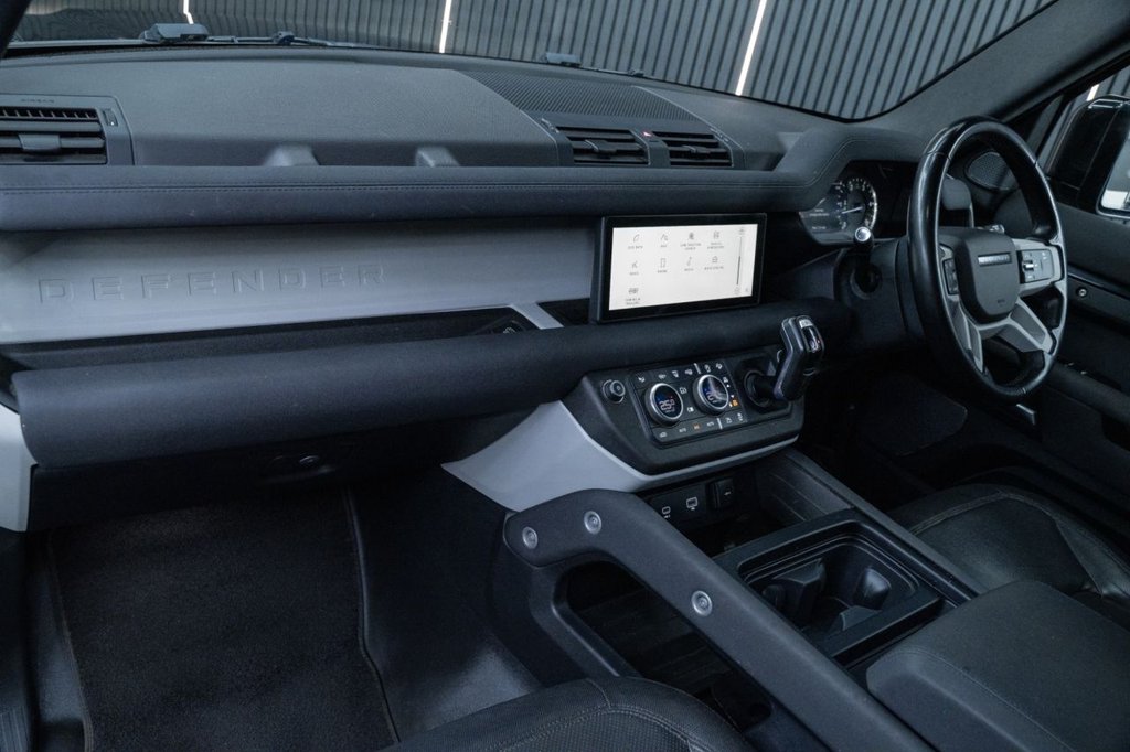 Used Land Rover Defender 2022 for sale - 77369947: Photo 30