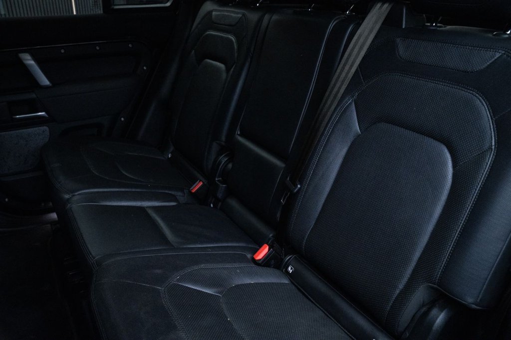 Used Land Rover Defender 2022 for sale - 77369947: Photo 33