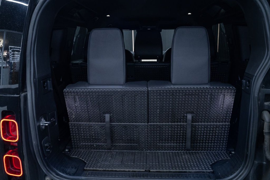 Used Land Rover Defender 2022 for sale - 77369947: Photo 38