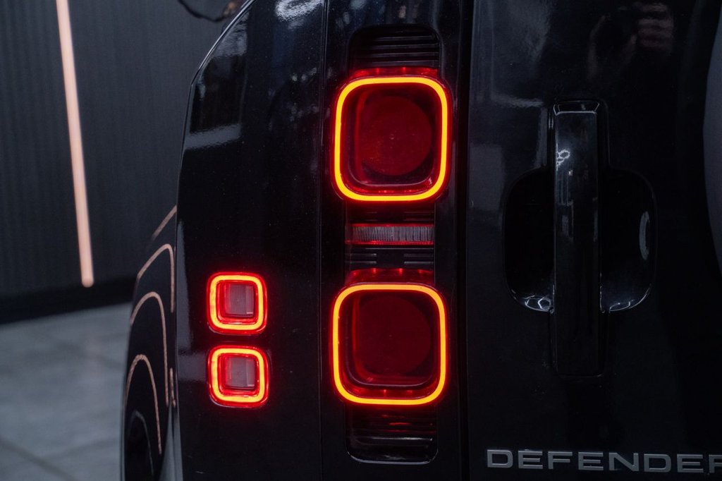 Used Land Rover Defender 2022 for sale - 77369947: Photo 6