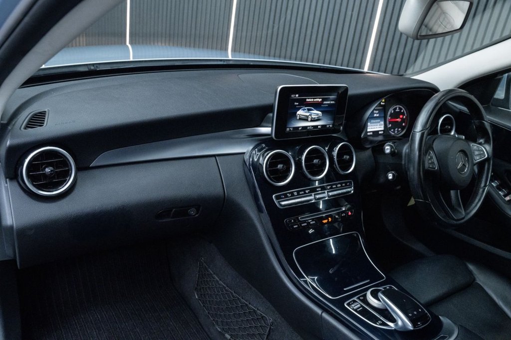 Used Mercedes-Benz C Class 2016 for sale - 76617475: Photo 27