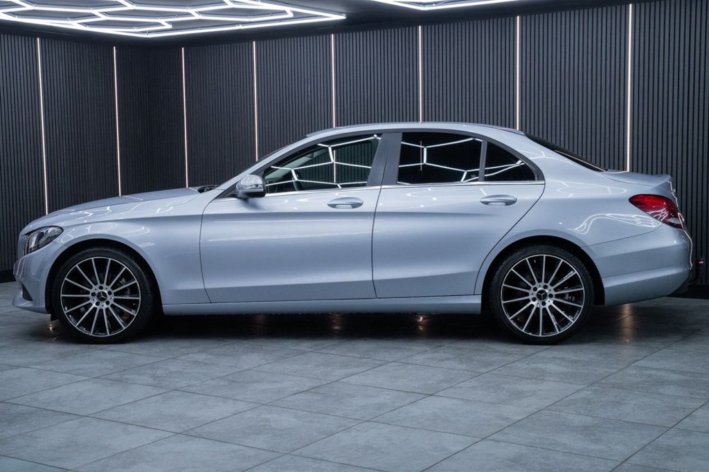 Used Mercedes-Benz C Class 2016 for sale - 76617475: Photo 3