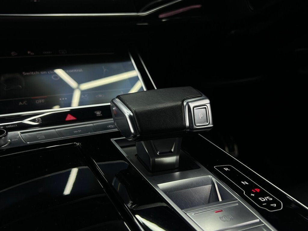 Used Audi Q8 2022 for sale - 77302703: Photo 10