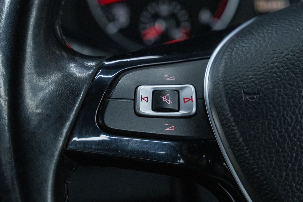 Used Volkswagen Amarok 2018 for sale - 78029908: Photo 22