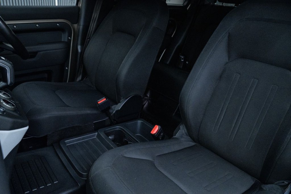 Used Land Rover Defender 2020 for sale - 77451911: Photo 32