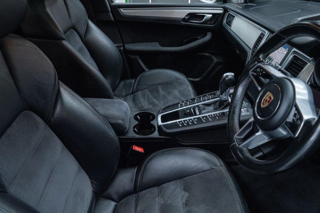 Used Porsche Macan 2016 for sale - 76203530: Photo 14
