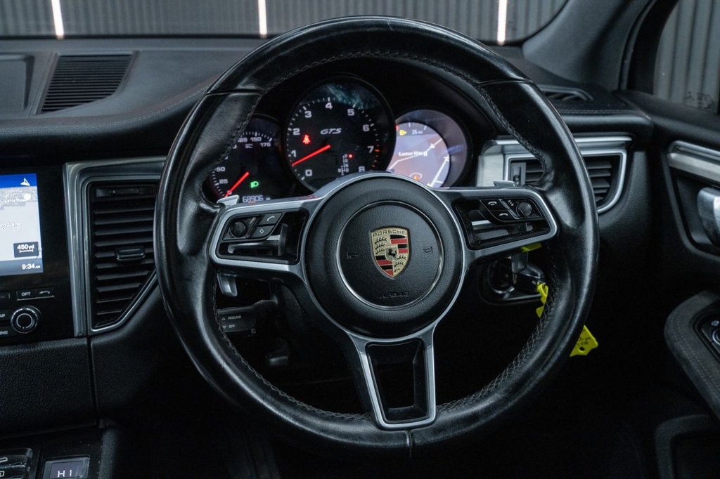 Used Porsche Macan 2016 for sale - 76203530: Photo 21