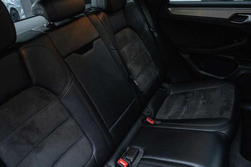 Used Porsche Macan 2016 for sale - 76203530: Photo 33