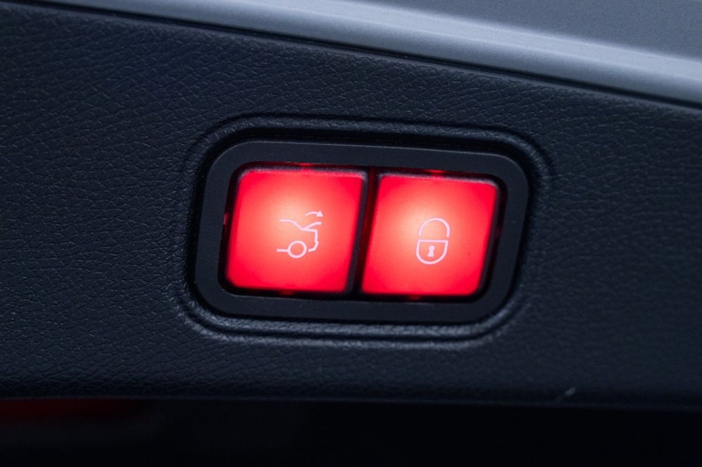 Used Mercedes-Benz E Class 2018 for sale - 77655345: Photo 28