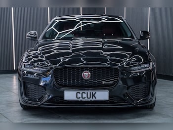 Used Jaguar XE 2020 for sale - 75370421: Photo