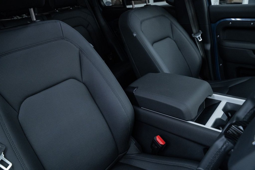 Used Land Rover Defender 2025 for sale - 76985726: Photo 19