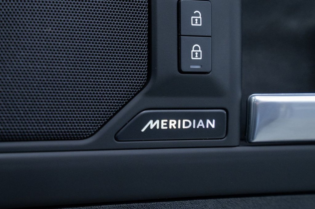 Used Land Rover Defender 2025 for sale - 76985726: Photo 23