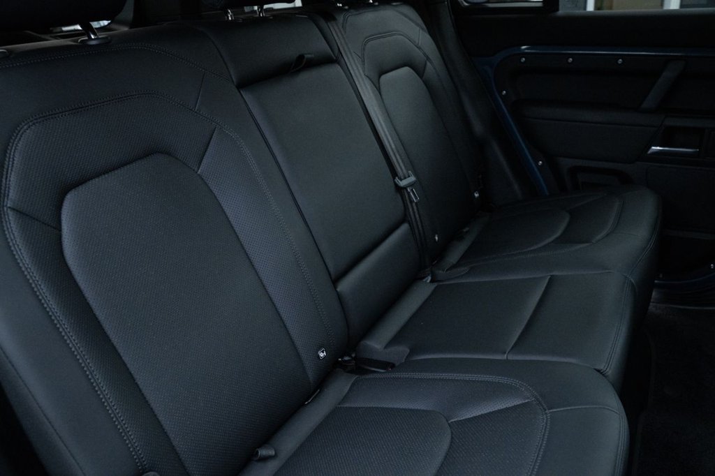 Used Land Rover Defender 2025 for sale - 76985726: Photo 40