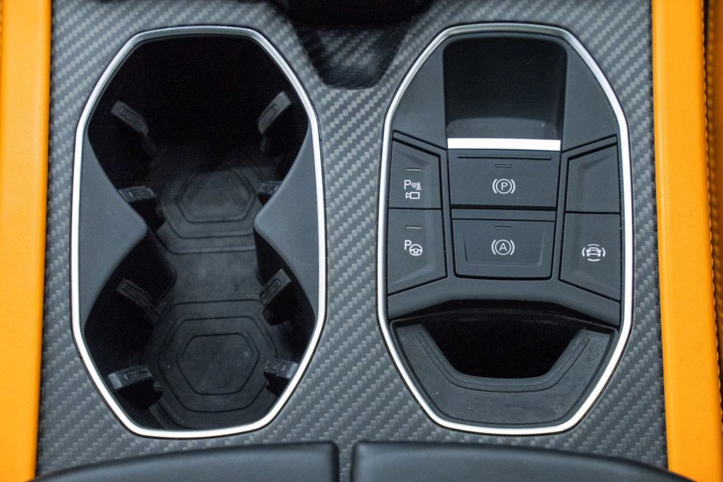 Used Lamborghini Urus 2022 for sale - 76345636: Photo 24