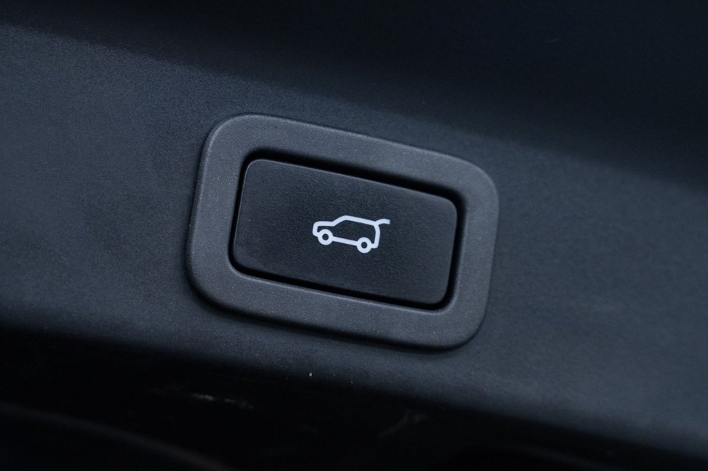 Used Jaguar F-Pace 2021 for sale - 76454038: Photo 37