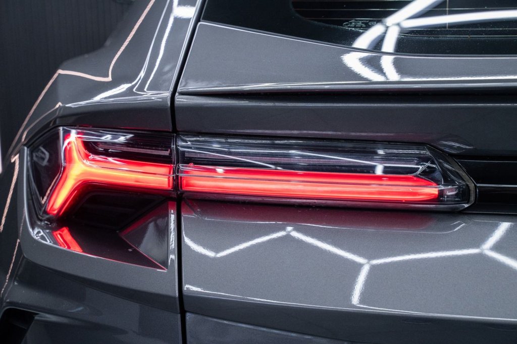 Used Lamborghini Urus 2022 for sale - 76132304: Photo 10