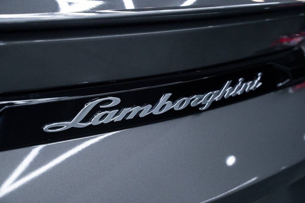 Used Lamborghini Urus 2022 for sale - 76132304: Photo 11