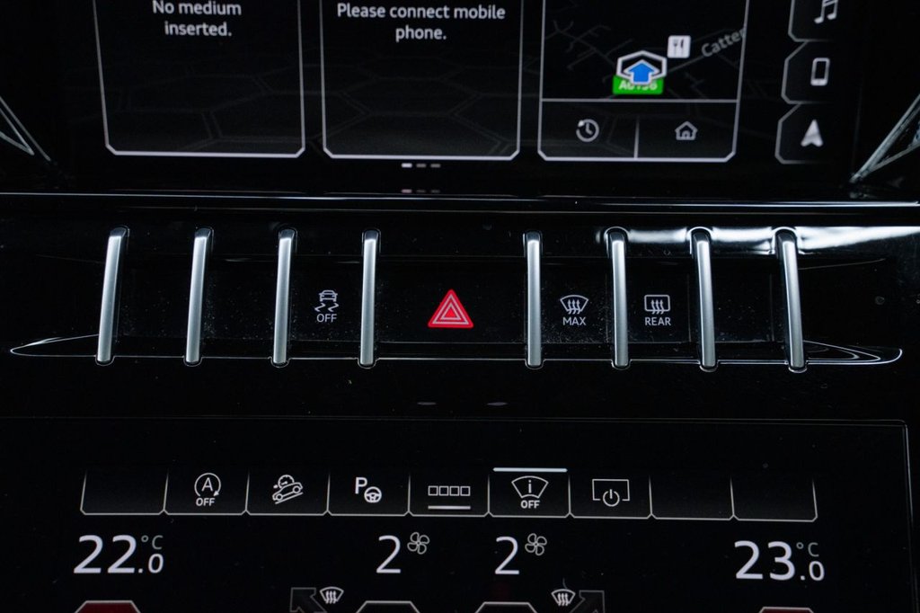 Used Lamborghini Urus 2022 for sale - 76132304: Photo 22