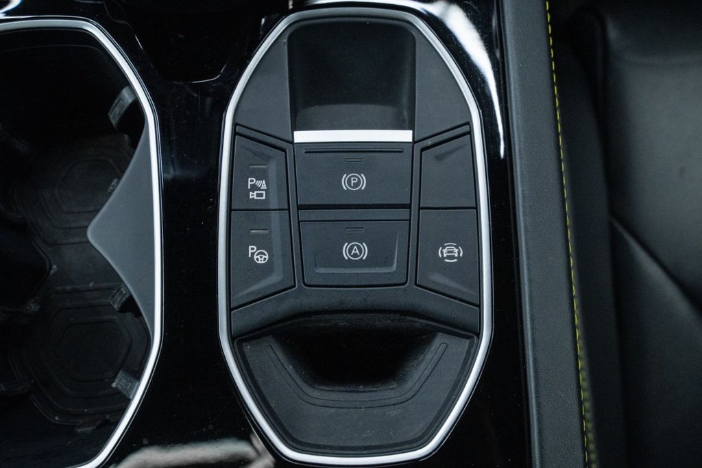 Used Lamborghini Urus 2022 for sale - 76132304: Photo 24