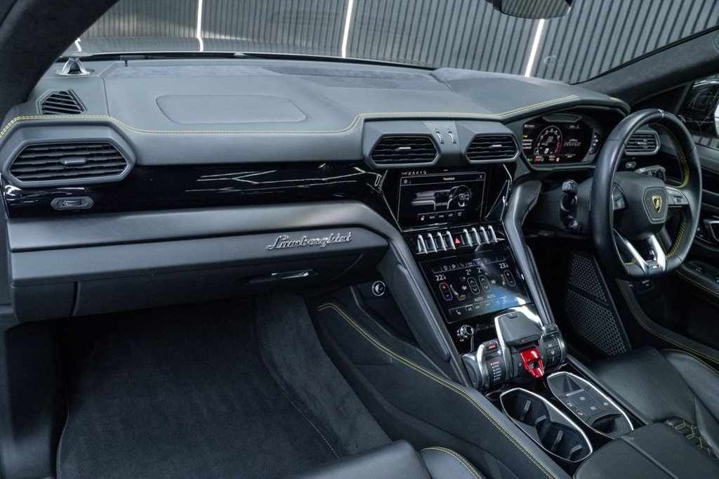 Used Lamborghini Urus 2022 for sale - 76132304: Photo 37