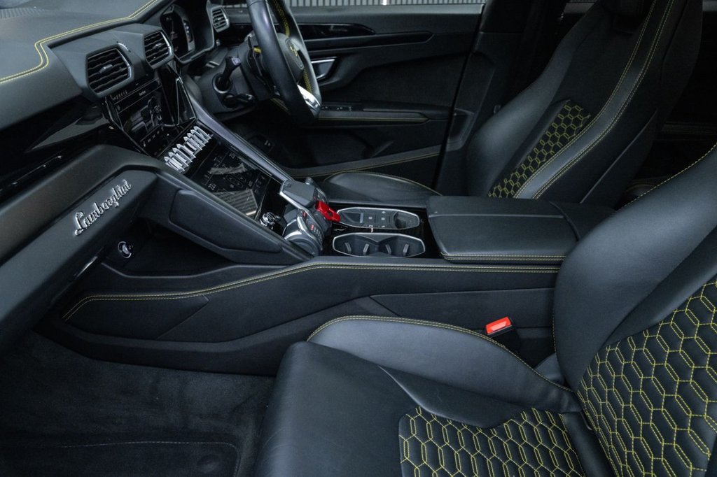 Used Lamborghini Urus 2022 for sale - 76132304: Photo 38