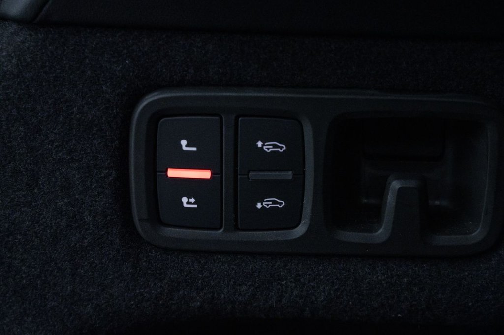 Used Lamborghini Urus 2022 for sale - 76132304: Photo 44