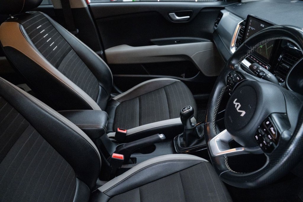 Used Kia Stonic 2022 for sale - 76210705: Photo 14