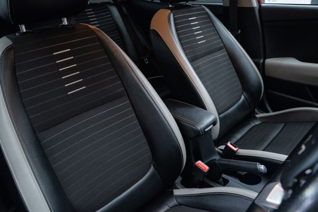 Used Kia Stonic 2022 for sale - 76210705: Photo 15