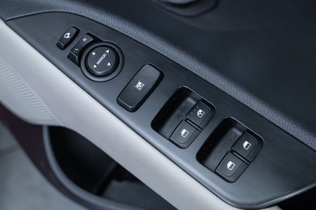 Used Kia Stonic 2022 for sale - 76210705: Photo 16