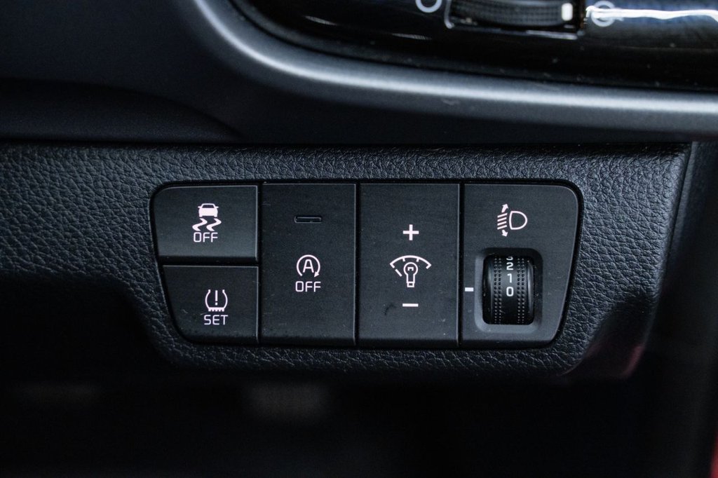 Used Kia Stonic 2022 for sale - 76210705: Photo 17