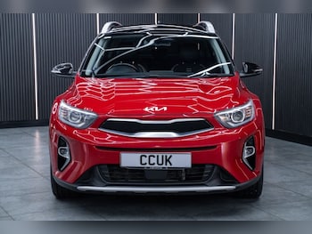 Used Kia Stonic 2022 for sale - 76210705: Photo 2