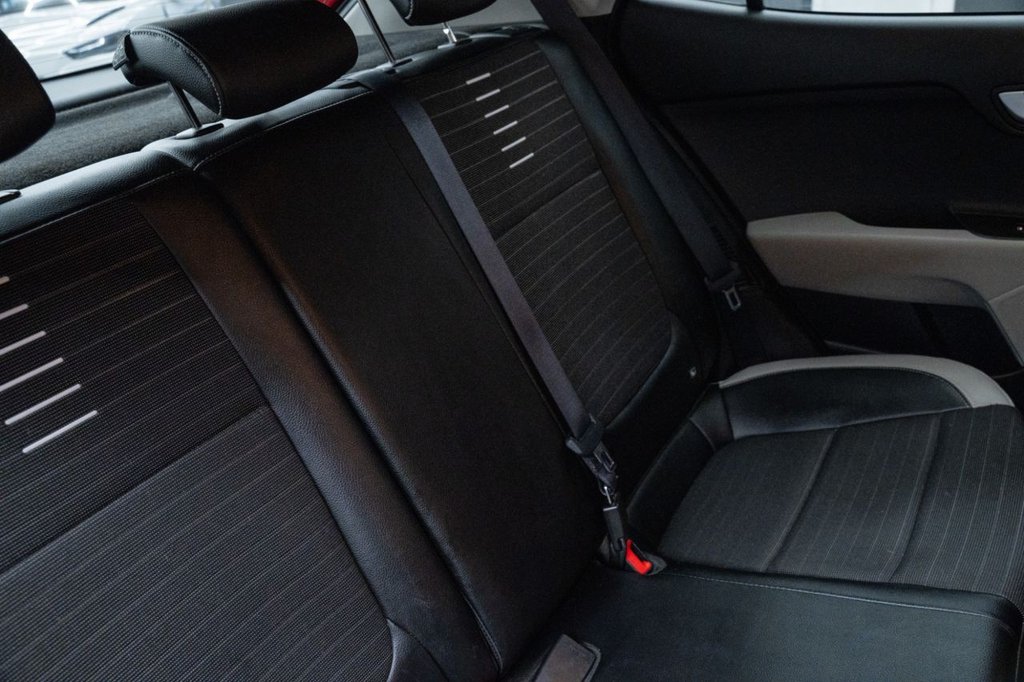 Used Kia Stonic 2022 for sale - 76210705: Photo 31