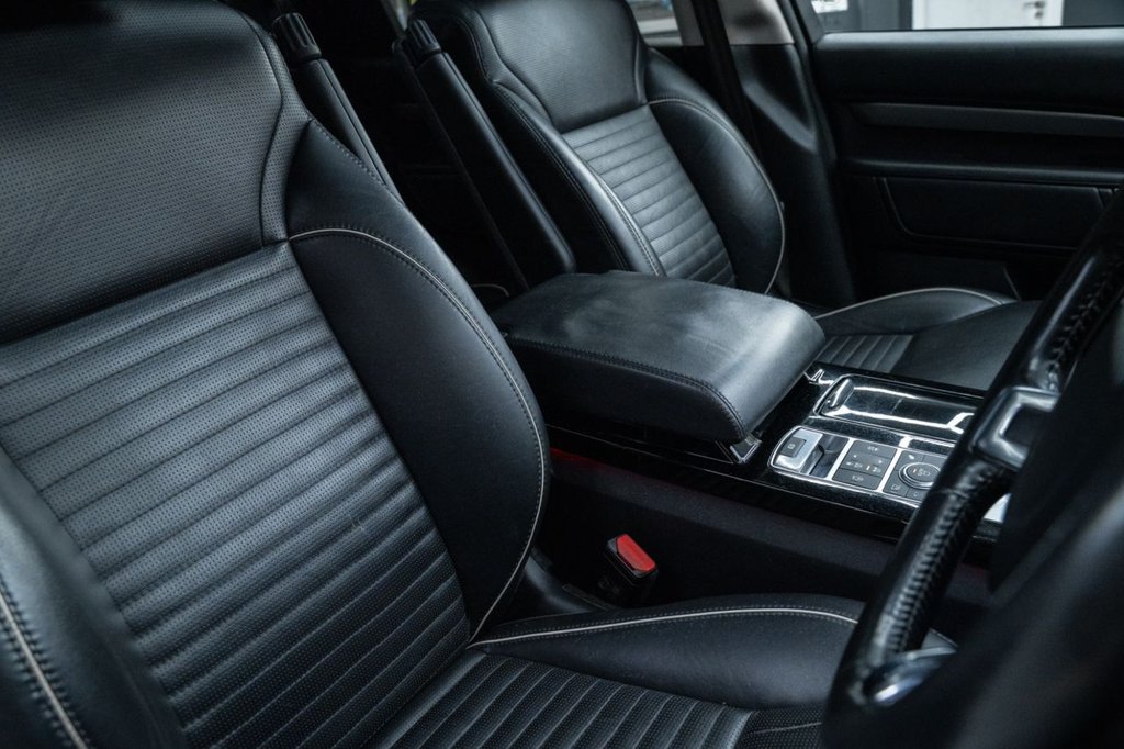 Used Land Rover Discovery 2020 for sale - 76546958: Photo 15