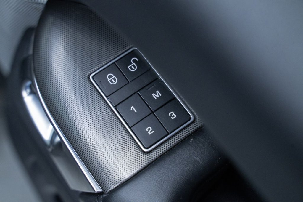 Used Land Rover Range Rover Sport 2017 for sale - 76454184: Photo 17