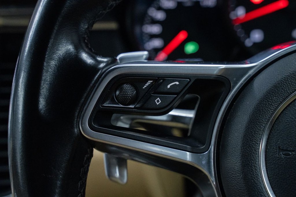 Used Porsche Macan 2018 for sale - 77072413: Photo 24