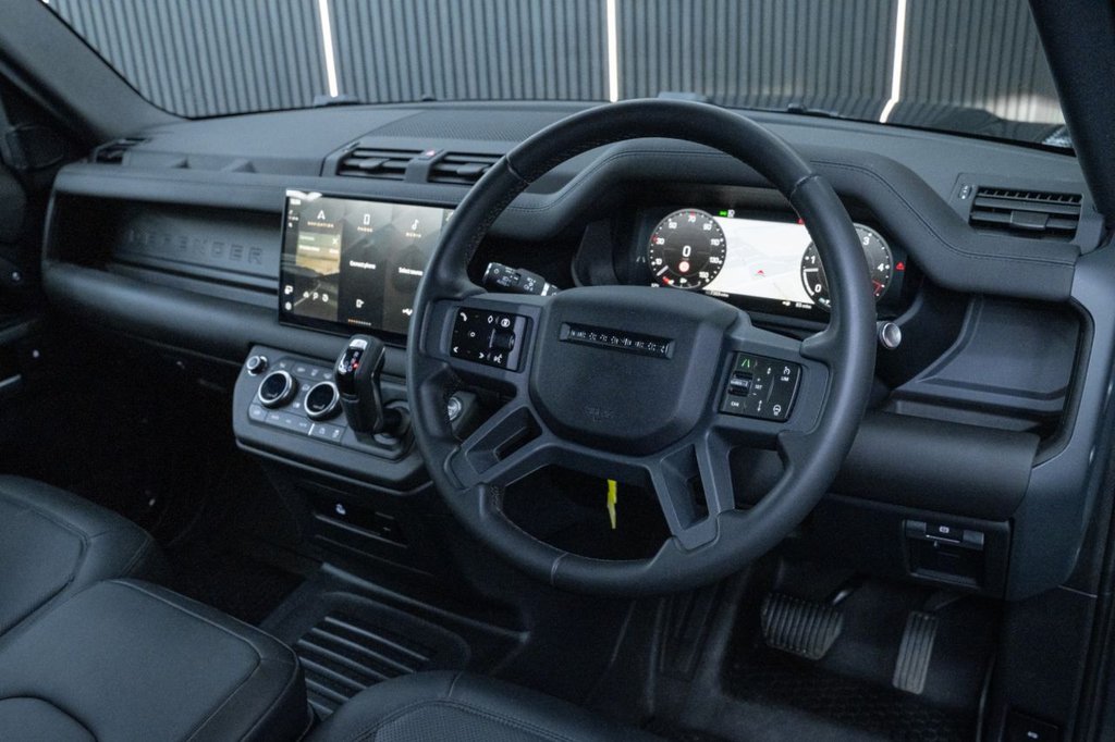 Used Land Rover Defender 2025 for sale - 77806550: Photo 12