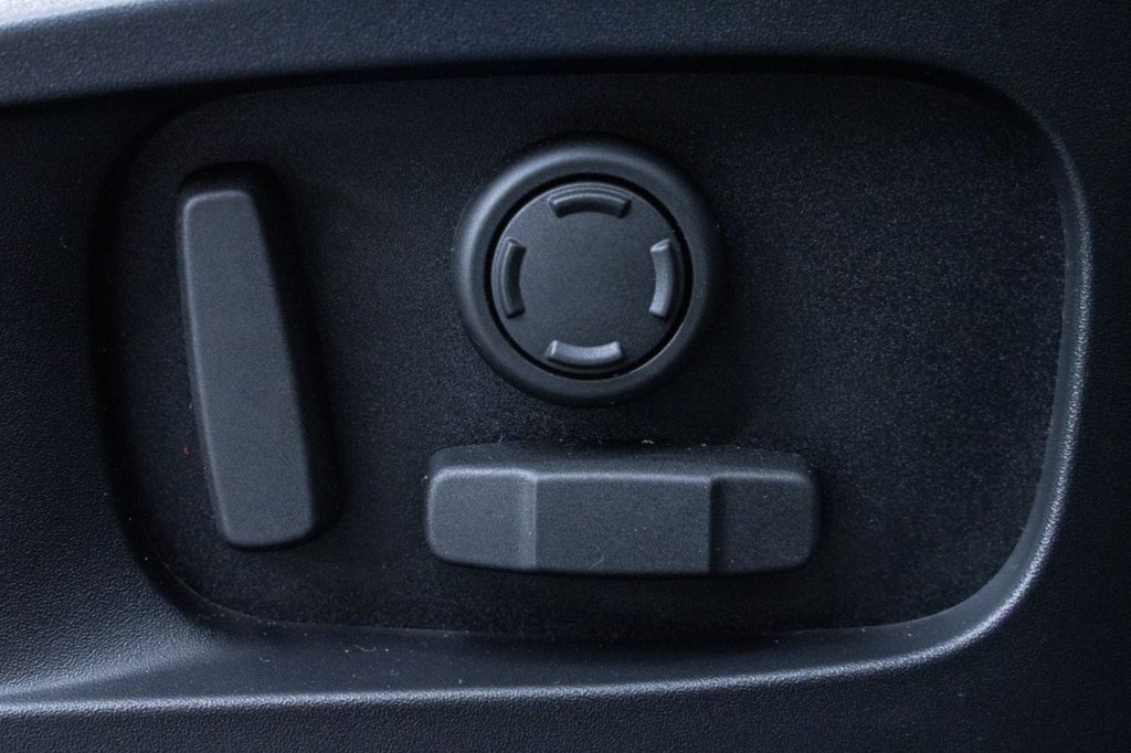 Used Land Rover Defender 2025 for sale - 77806550: Photo 15