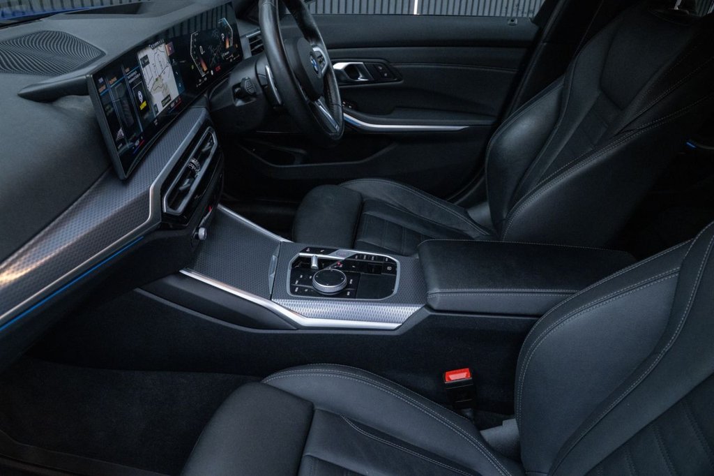 Used BMW 3 Series 2024 for sale - 77139395: Photo 31